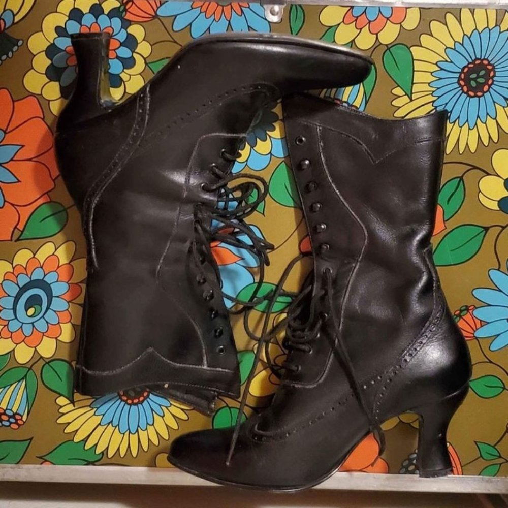 Oak Tree Farms Jasmine Black Rustic Victorian Granny Boots